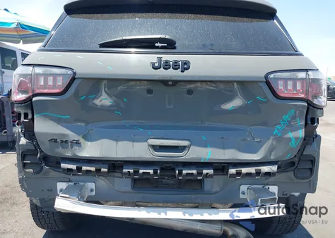 2019 Jeep Compass Upland Edition 4X4 из США, поврежденный, VIN 3C4NJDAB0KT760803